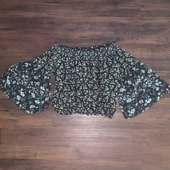 Free People Off the Shoulder Rose Valley Printed Bell Sleeve Blouse Size XS EUC - Picture 7 of 11